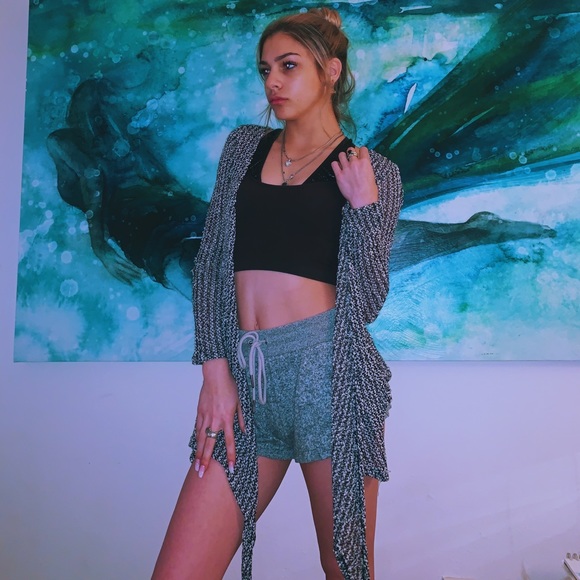 The Impeccable Pig sweater - Picture 2 of 5